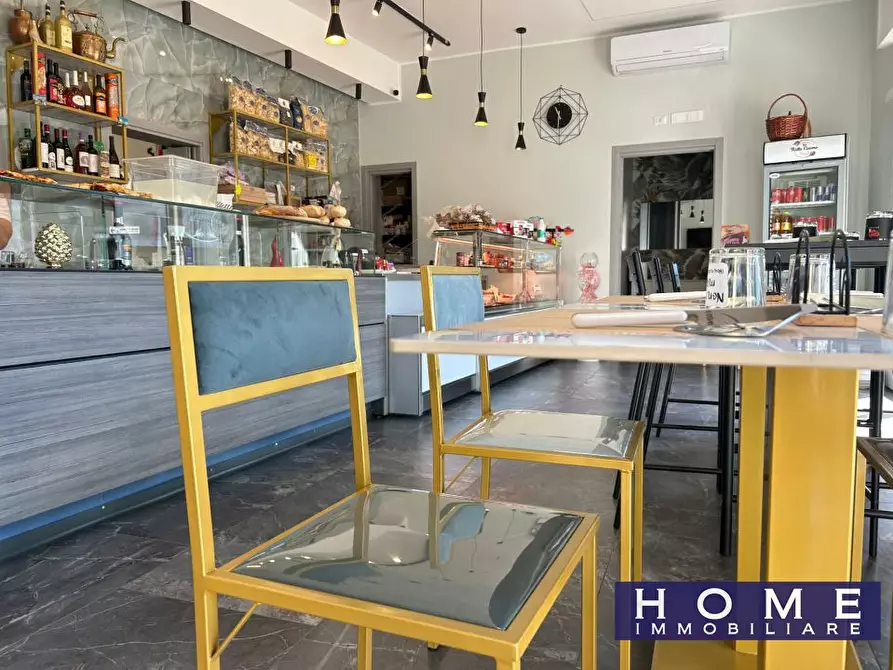 Immagine 3 di Negozio in vendita  a Frattamaggiore