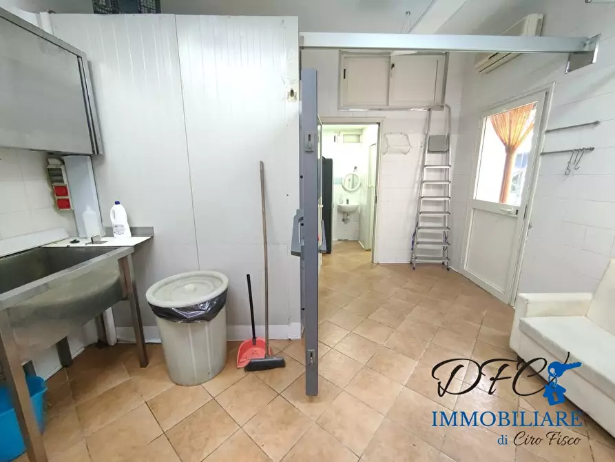 Immagine 3 di Negozio in vendita  a Afragola