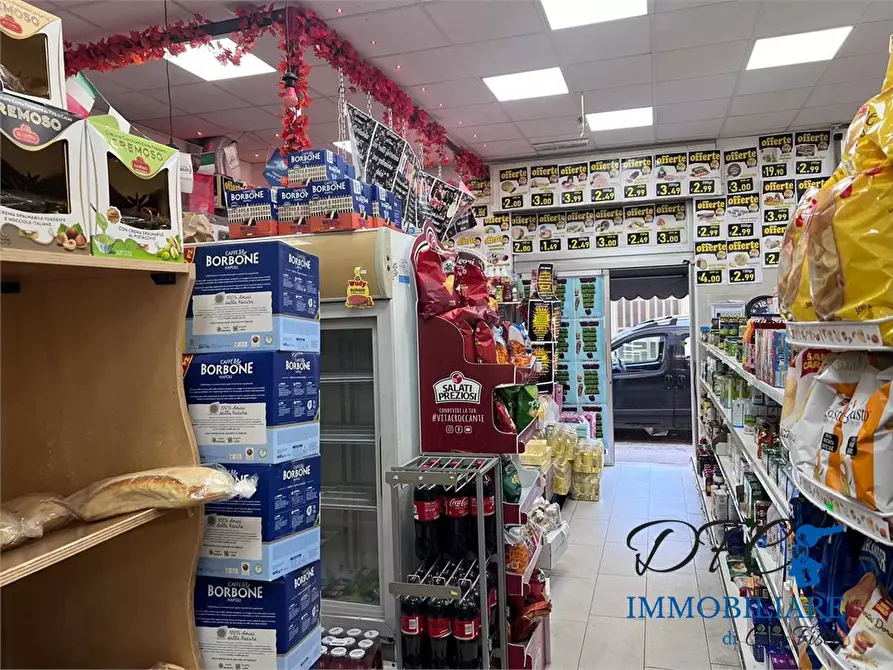 Immagine 3 di Negozio in vendita  a Afragola