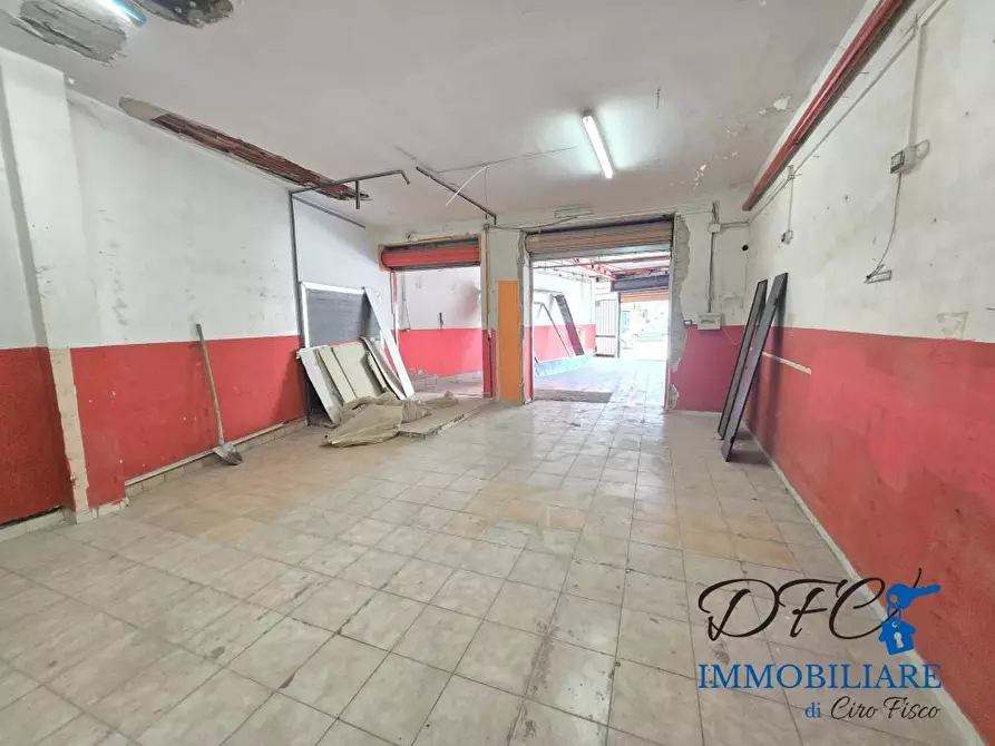 Immagine 5 di Negozio in vendita  a Afragola