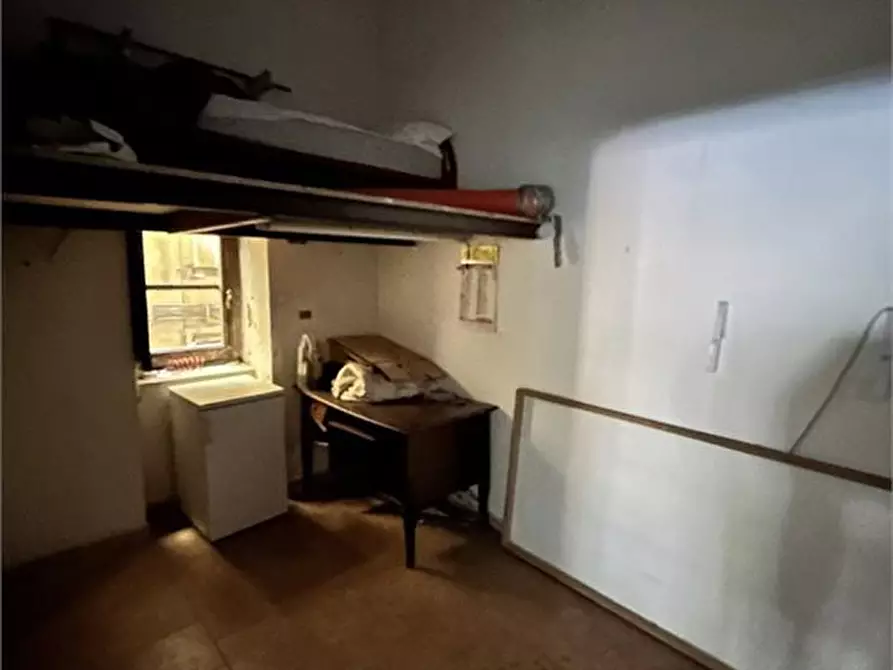 Immagine 9 di Negozio in affitto  83 a Palermo