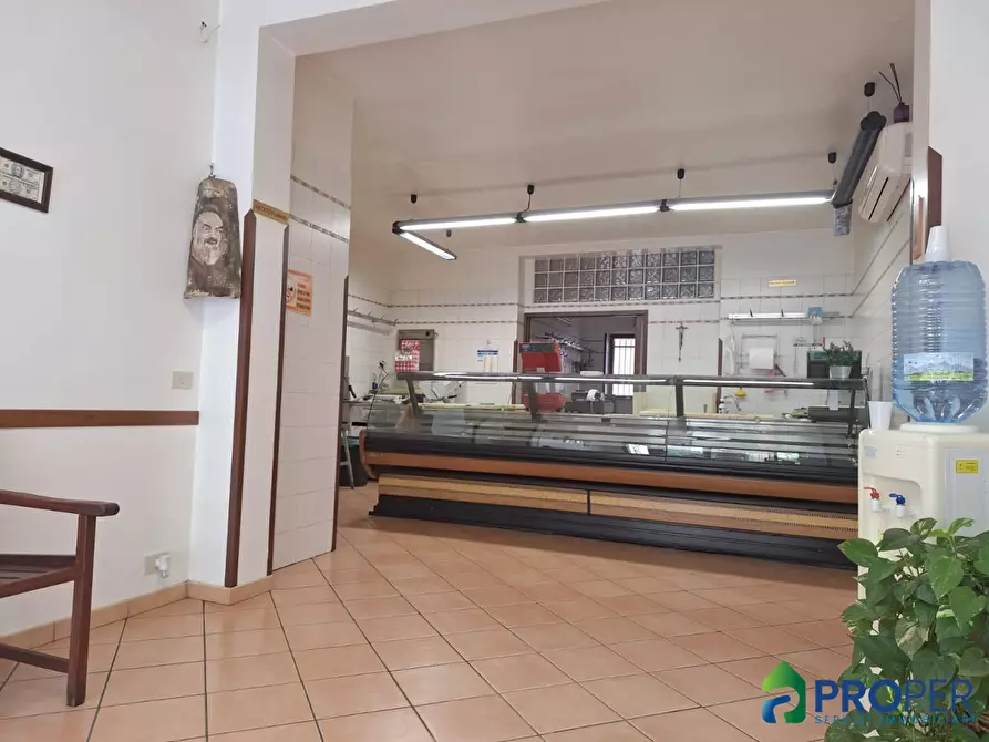 Immagine 6 di Negozio in vendita  163 a Capaci