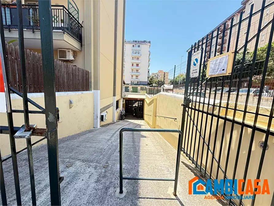 Immagine 7 di Negozio in vendita  a Palermo