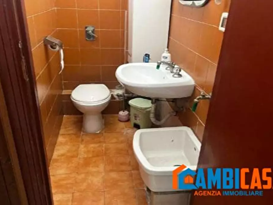 Immagine 3 di Negozio in vendita  a Palermo