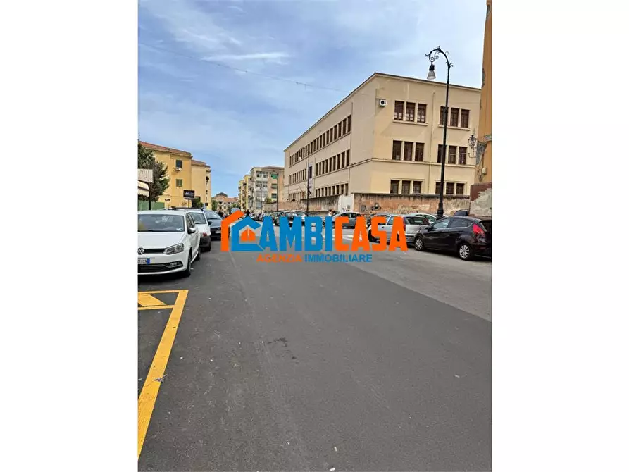 Immagine 3 di Negozio in vendita  13 a Palermo