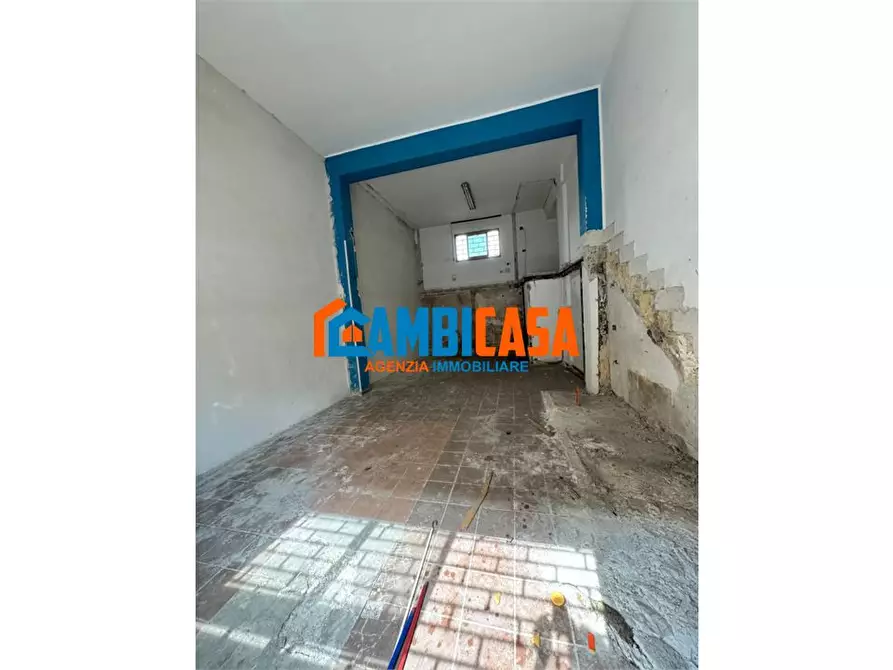 Immagine 5 di Negozio in vendita  13 a Palermo