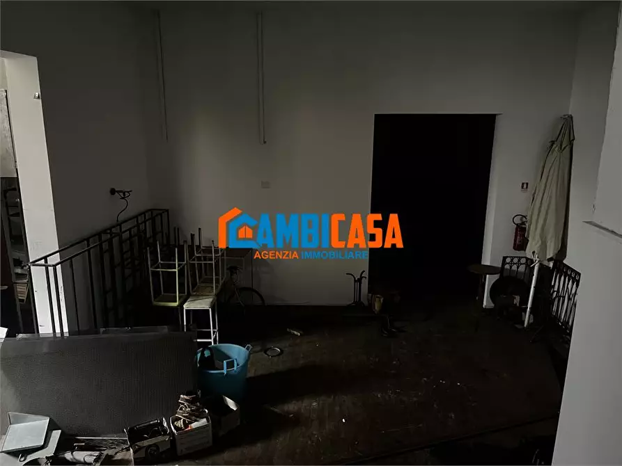 Immagine 3 di Negozio in vendita  a Palermo