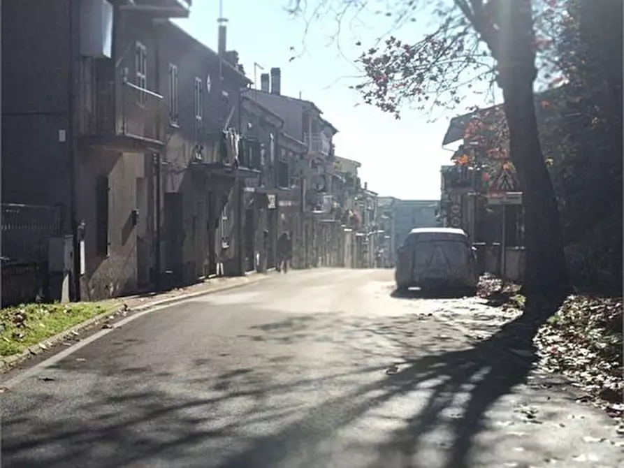 Immagine 9 di Negozio in vendita  a Stimigliano