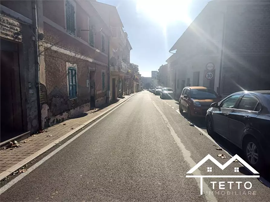 Immagine 2 di Negozio in vendita  a Stimigliano