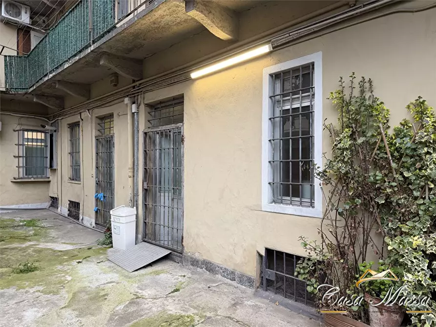 Immagine 8 di Negozio in vendita  52c a Torino