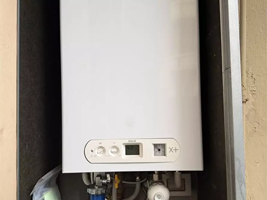 Immagine 7 di Negozio in vendita  52c a Torino