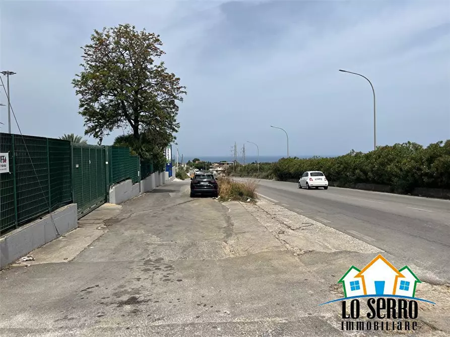 Immagine 6 di Negozio in vendita  a Alcamo