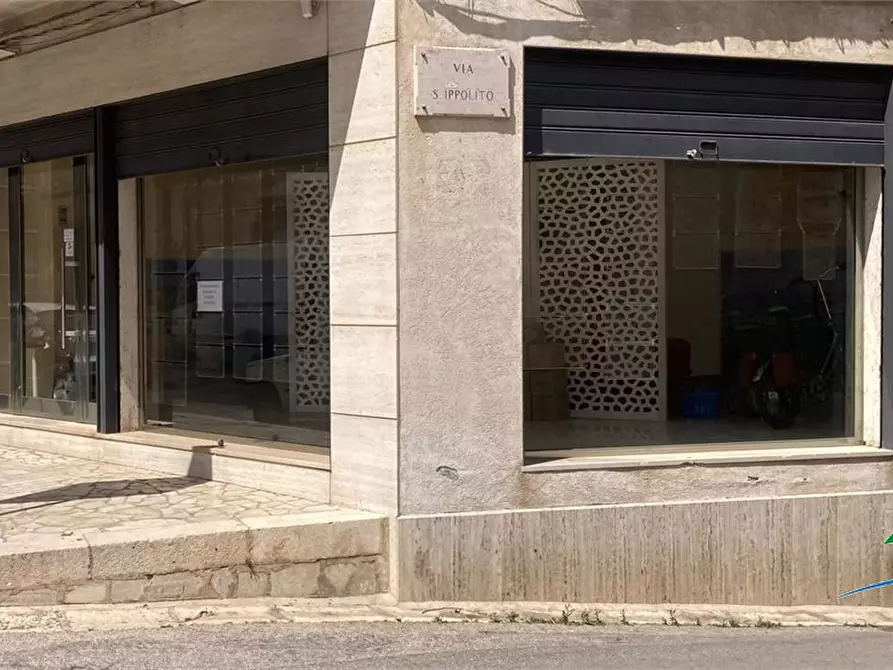 Immagine 5 di Negozio in vendita  a Alcamo