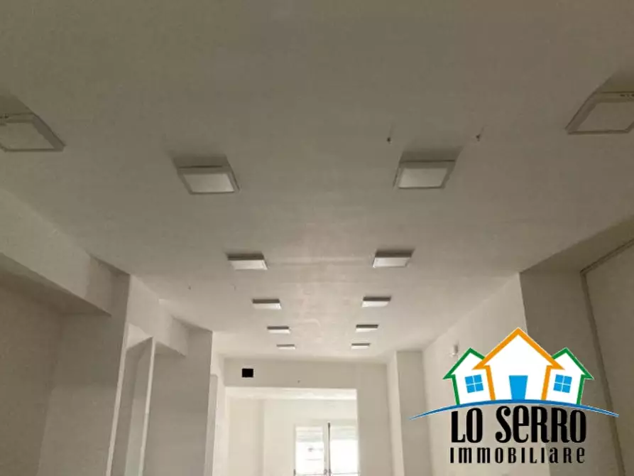 Immagine 4 di Negozio in vendita  a Alcamo