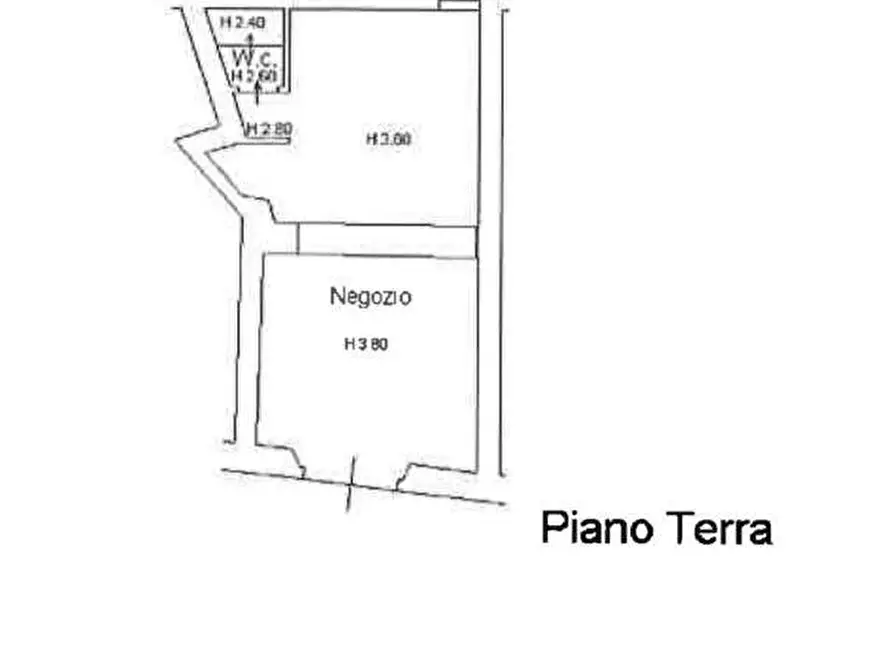 Immagine 6 di Negozio in vendita  a Colle Di Val D'elsa