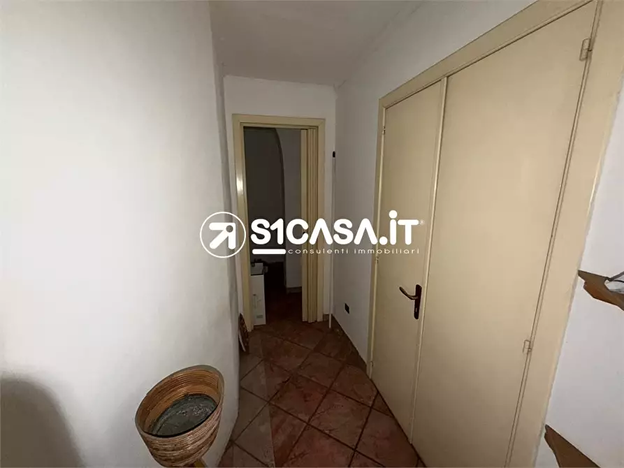 Immagine 7 di Negozio in vendita  35 a Galatone