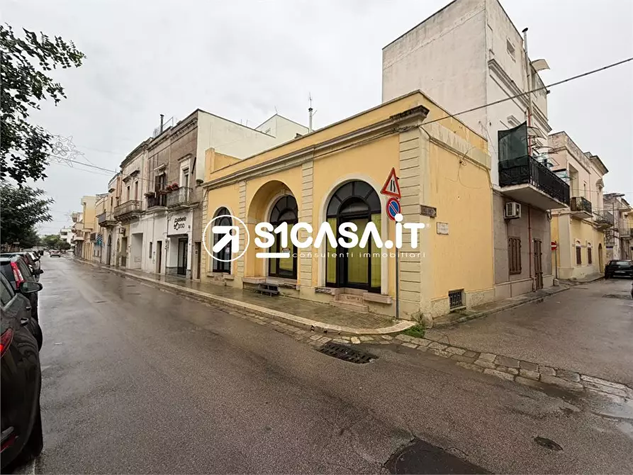 Immagine 3 di Negozio in vendita  35 a Galatone