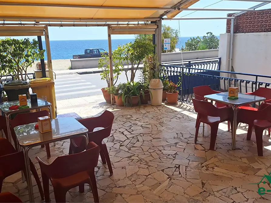 Immagine 6 di Negozio in vendita  a Nizza Di Sicilia