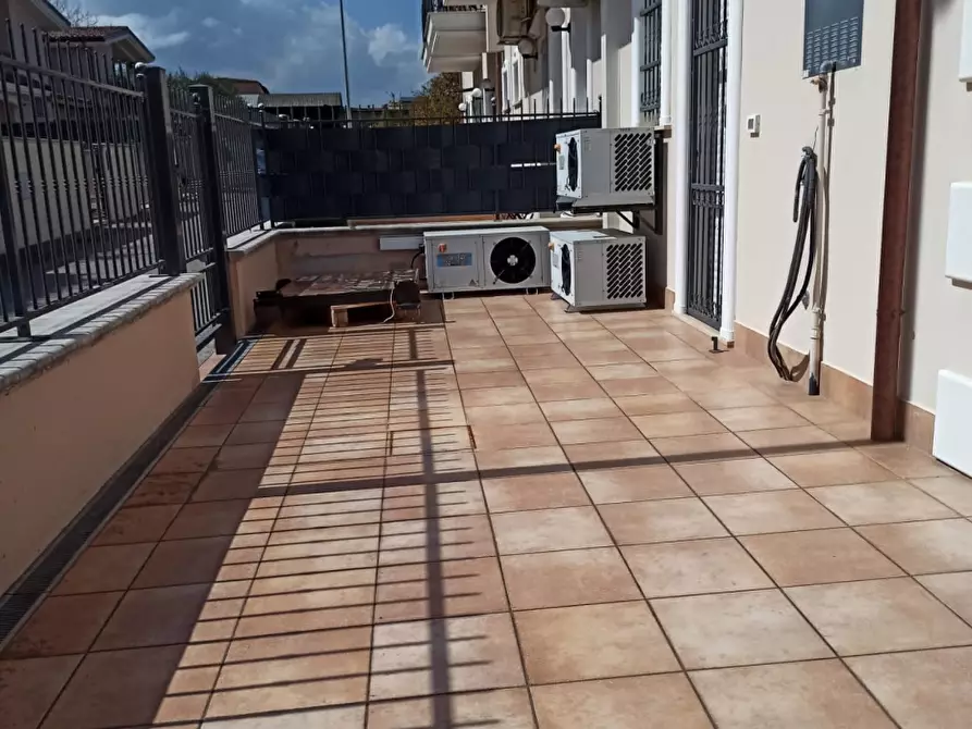 Immagine 9 di Negozio in vendita  a Cepagatti