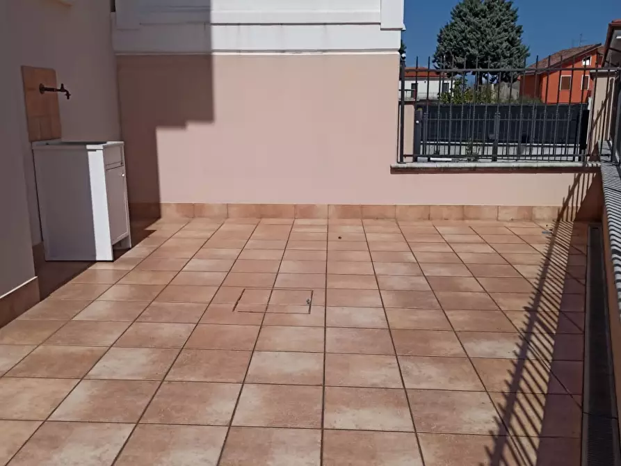 Immagine 7 di Negozio in vendita  a Cepagatti