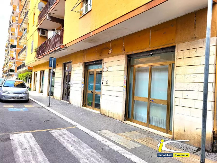 Immagine 7 di Negozio in vendita  a Ladispoli