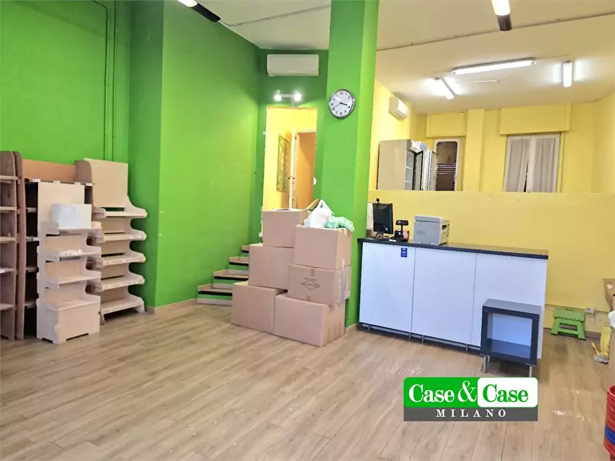 Immagine 4 di Negozio in vendita  9 a Milano