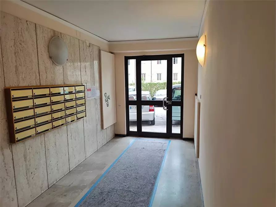 Immagine 3 di Appartamento in vendita  7 a Trieste