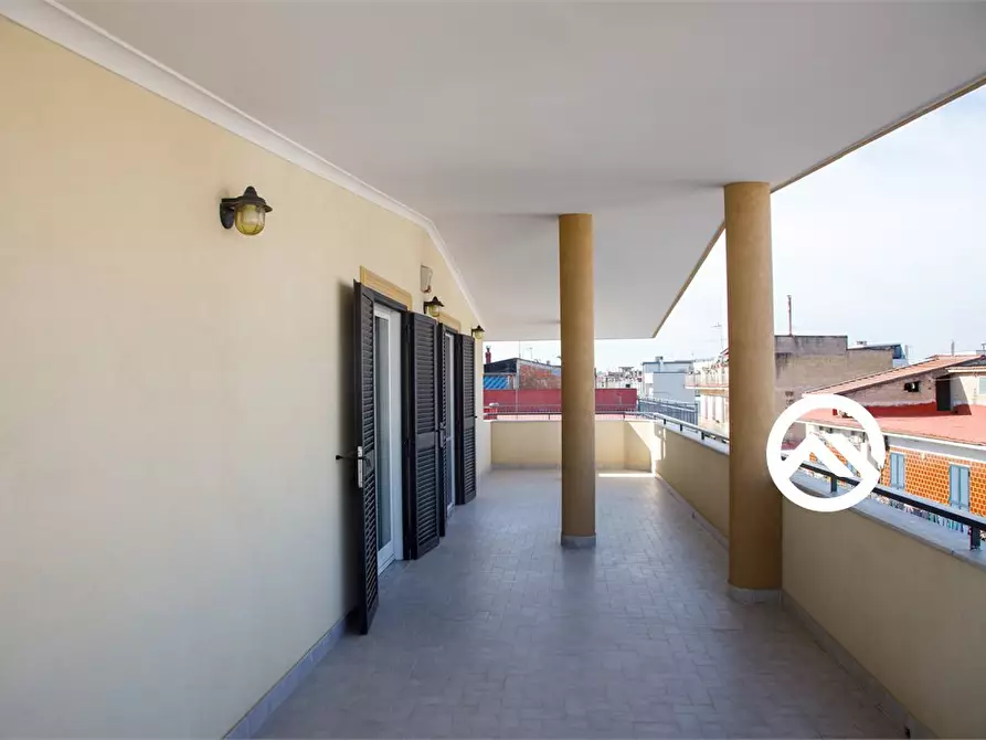 Immagine 10 di Palazzo in vendita  a Caivano