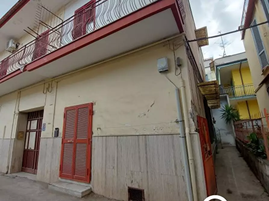 Immagine 2 di Palazzo in vendita  a Caivano