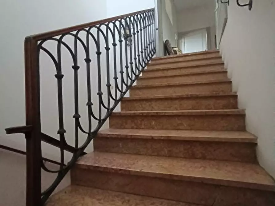 Immagine 7 di Palazzo in vendita  a Castelbaldo