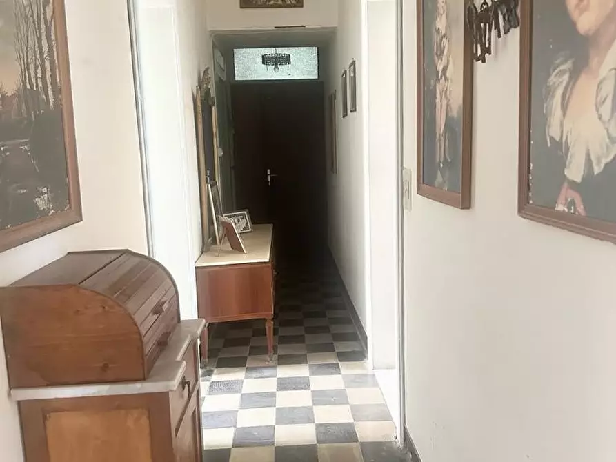 Immagine 9 di Palazzo in vendita  a Bova Marina