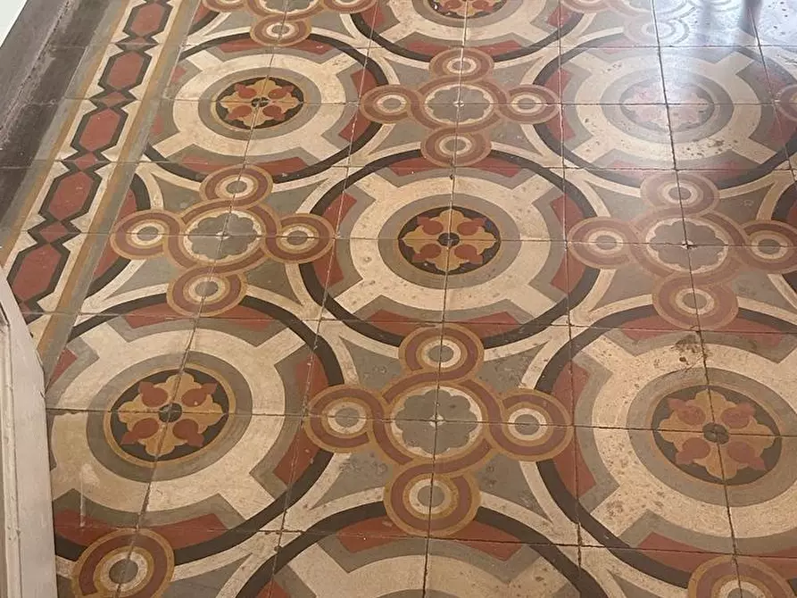 Immagine 7 di Palazzo in vendita  a Bova Marina