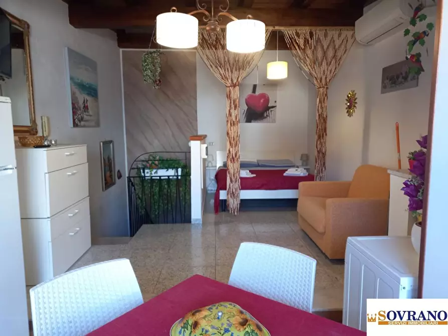 Immagine 9 di Casa indipendente in vendita  25 a Isola Delle Femmine