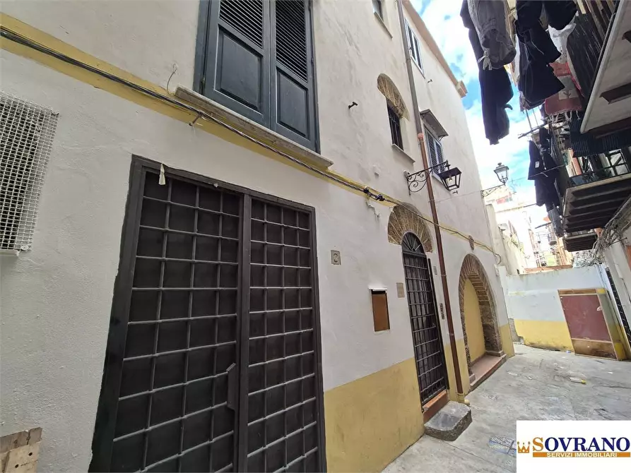 Immagine 3 di Casa indipendente in vendita  a Palermo