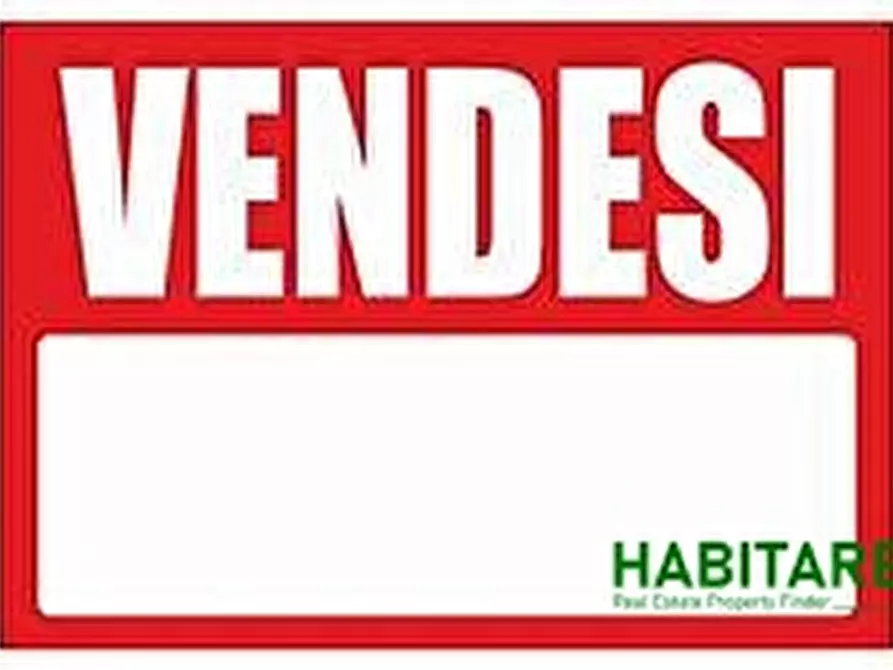 Immagine 2 di Palazzo in vendita  a Avellino