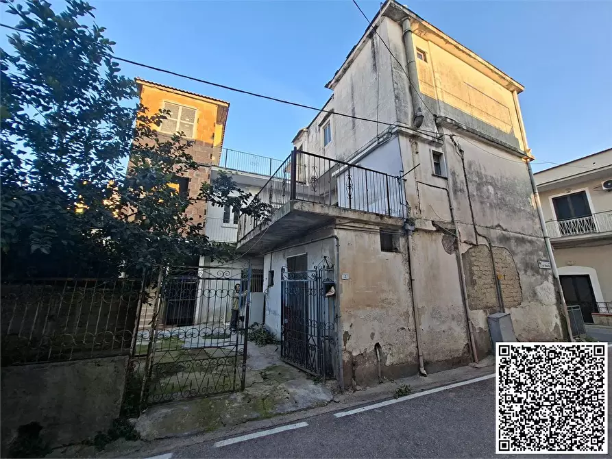 Immagine 4 di Palazzo in vendita  a Santa Maria A Vico