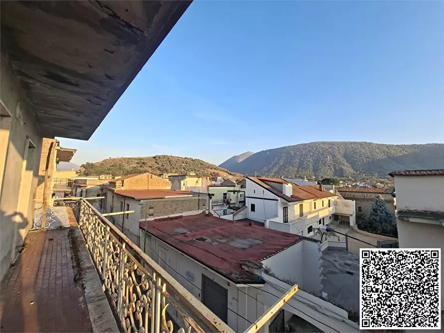 Immagine 2 di Palazzo in vendita  a Santa Maria A Vico