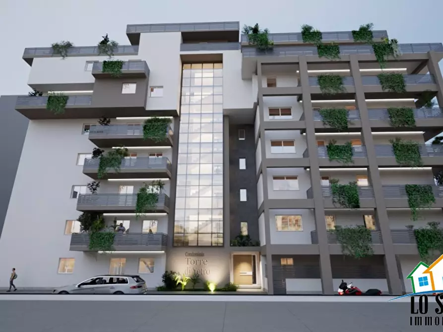 Immagine 3 di Palazzo in vendita  a Palermo