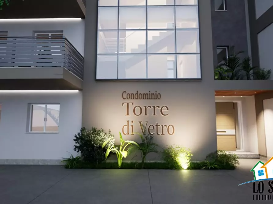 Immagine 4 di Palazzo in vendita  a Palermo