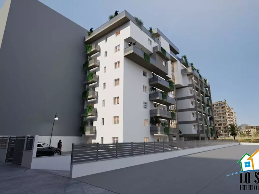 Immagine 6 di Palazzo in vendita  a Palermo