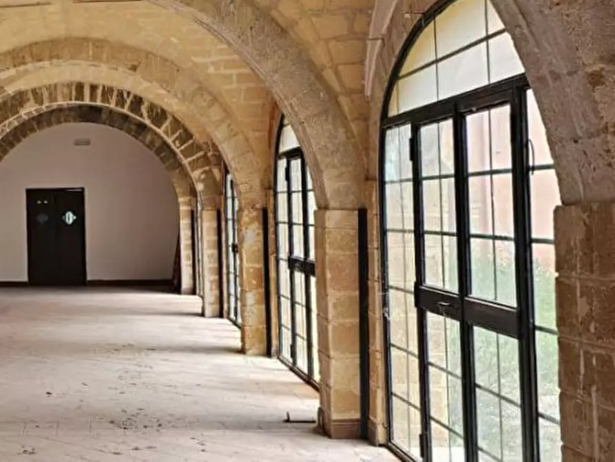 Immagine 2 di Palazzo in vendita  a Mazara Del Vallo