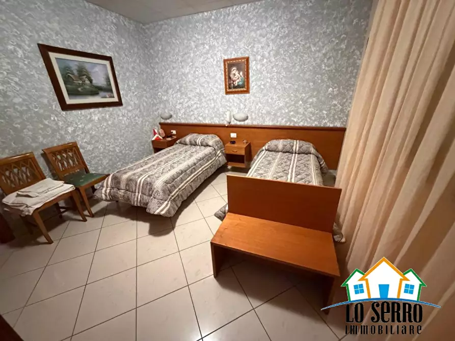 Immagine 6 di Palazzo in vendita  a Alcamo