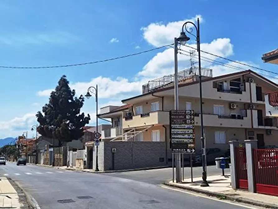 Immagine 7 di Palazzo in vendita  137 a Nizza Di Sicilia