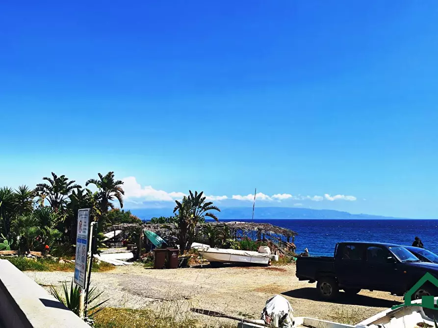 Immagine 5 di Palazzo in vendita  137 a Nizza Di Sicilia