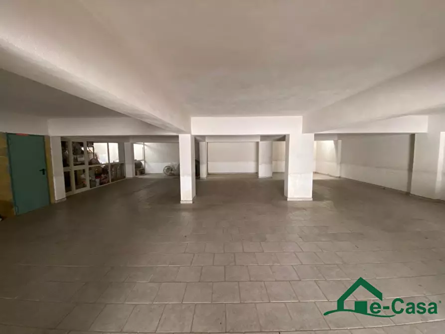 Immagine 8 di Palazzo in vendita  a Villafranca Tirrena