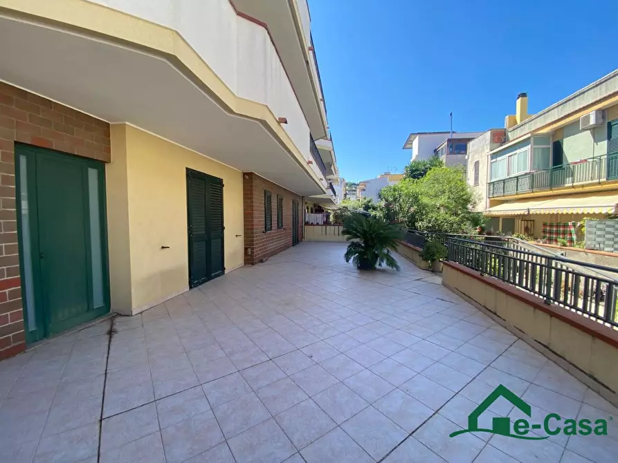 Immagine 4 di Palazzo in vendita  a Villafranca Tirrena