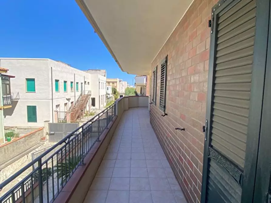 Immagine 10 di Palazzo in vendita  a Villafranca Tirrena