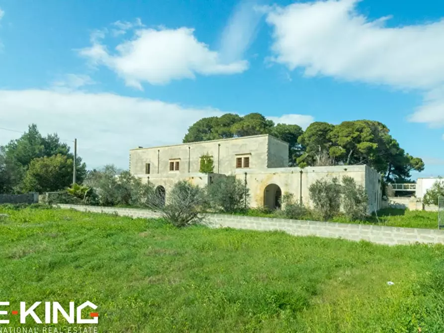 Immagine 1 di Palazzo in vendita  a Muro Leccese