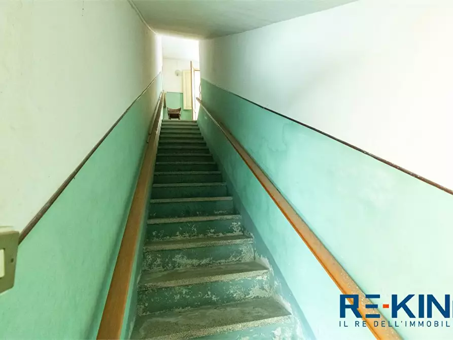 Immagine 7 di Palazzo in vendita  a Racale