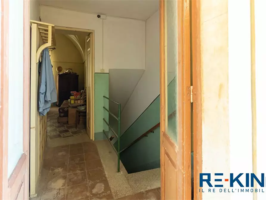 Immagine 8 di Palazzo in vendita  a Racale